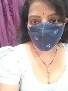 Snapshot of Manisha-Love chatting on 10/20/25, 08:48 Manisha-Love online show from 10/20/25, 08:48