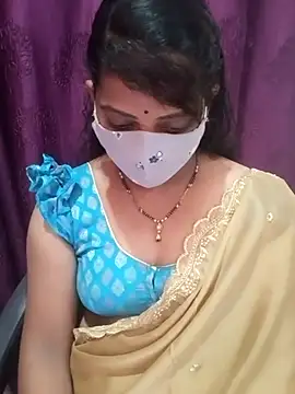 Snapshot of Manisha-Love chatting on 10/09/25, 04:24 Manisha-Love online show from 10/09/25, 04:24