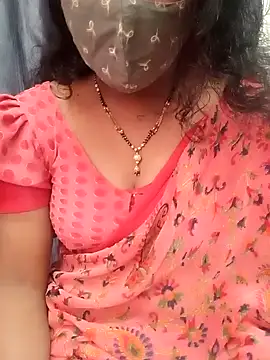 Snapshot of Manisha-Love chatting on 01/20/25, 04:43 Manisha-Love online show from 01/20/25, 04:43