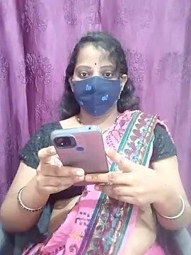 Snapshot of Manisha-Love chatting on 10/07/25, 04:08 Manisha-Love online show from 10/07/25, 04:08