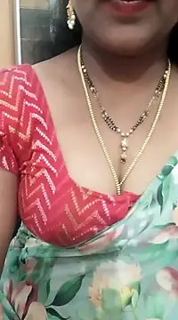 Snapshot of Manisha-Love chatting on 01/23/25, 01:35 Manisha-Love online show from 01/23/25, 01:35