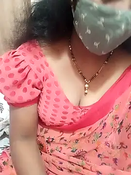 Snapshot of Manisha-Love chatting on 01/09/25, 05:23 Manisha-Love online show from 01/09/25, 05:23