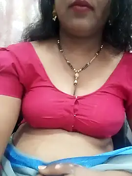 Snapshot of Manisha-Love chatting on 01/21/25, 01:32 Manisha-Love online show from 01/21/25, 01:32