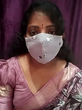 Snapshot of Manisha-Love chatting on 09/20/25, 03:22 Manisha-Love online show from 09/20/25, 03:22