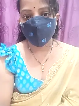 Snapshot of Manisha-Love chatting on 10/08/25, 03:46 Manisha-Love online show from 10/08/25, 03:46