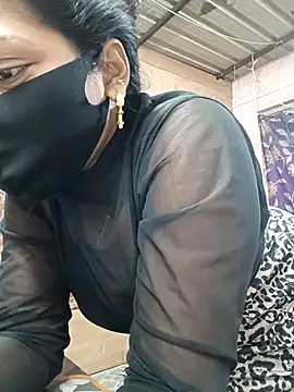 queensenorita online show from 11/28/25, 08:14