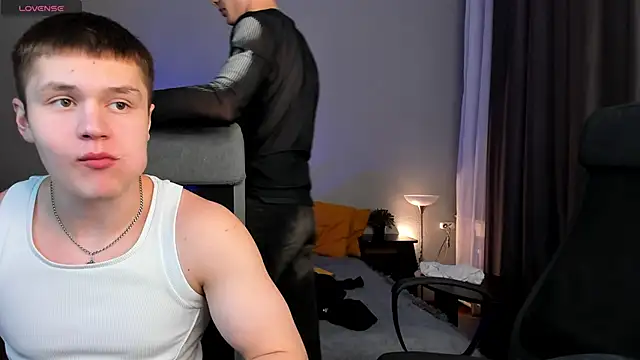 Snapshot of naughty_evan chatting on 01/23/25, 11:15 naughty evan online show from 01/23/25, 11:15