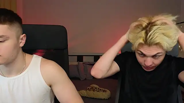 Snapshot of naughty_evan chatting on 01/29/25, 11:51 naughty evan online show from 01/29/25, 11:51