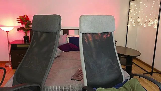 Snapshot of naughty_evan chatting on 01/29/25, 06:50 naughty evan online show from 01/29/25, 06:50