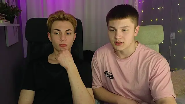 Snapshot of naughty_evan chatting on 02/22/25, 07:36 naughty evan online show from 02/22/25, 07:36