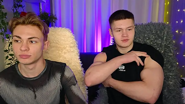 Snapshot of naughty_evan chatting on 02/03/25, 01:30 naughty evan online show from 02/03/25, 01:30