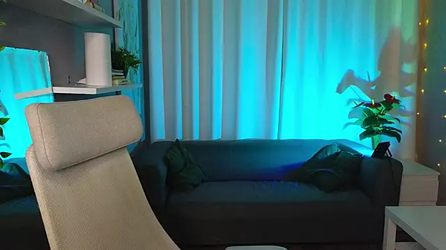 Snapshot of naughty_evan chatting on 03/07/25, 12:45 naughty evan online show from 03/07/25, 12:45