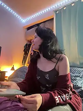 Nina-Chick777 online show from 06/06/26, 07:30