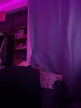 Nina-Chick777 online show from 03/05/26, 01:35