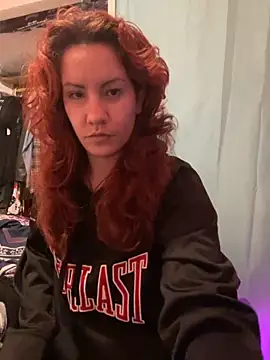 Nina-Chick777 online show from 10/09/25, 07:53