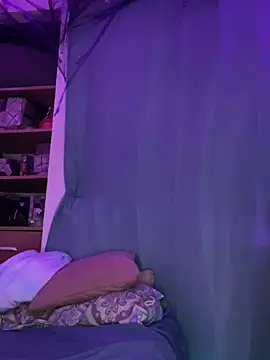 Nina-Chick777 online show from 10/25/25, 06:56