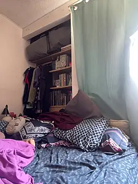 Nina-Chick777 online show from 06/03/26, 07:29