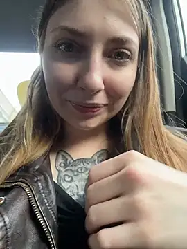 Sunny   Bunny online show from 05/11/26, 04:04