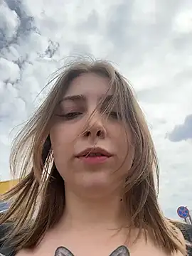 Sunny   Bunny online show from 07/03/26, 11:17