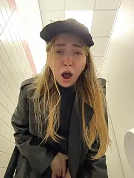 Sunny   Bunny online show from 09/26/25, 08:32