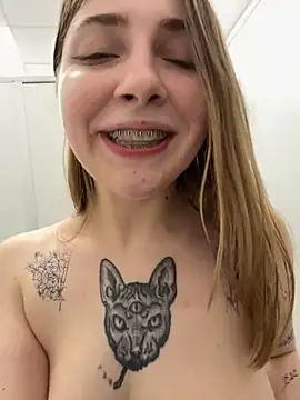 Sunny   Bunny online show from 02/22/25, 05:24