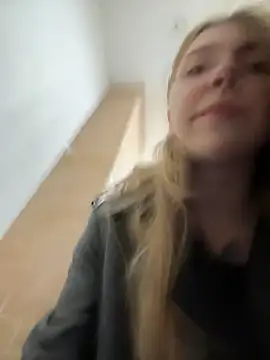 Sunny   Bunny online show from 10/26/25, 01:11