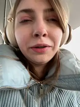 Sunny   Bunny online show from 03/17/25, 02:01