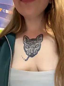 Sunny   Bunny online show from 05/17/26, 01:11