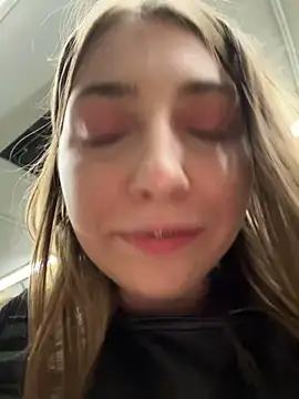 Sunny   Bunny online show from 03/04/25, 05:34