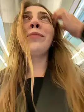 Sunny   Bunny online show from 12/19/25, 12:07