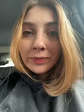 Sunny   Bunny online show from 02/10/26, 12:15