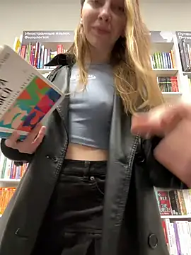 Sunny   Bunny online show from 10/24/25, 01:10