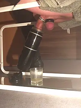 Snapshot of Inseminator69 chatting on 12/16/24, 01:54 Inseminator69 online show from 12/16/24, 01:54