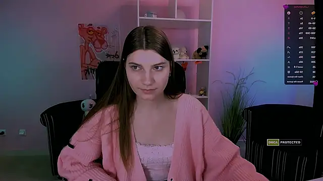 Snapshot of pure_radiance1 chatting on 03/10/25, 01:32 pure radiance1 online show from 03/10/25, 01:32