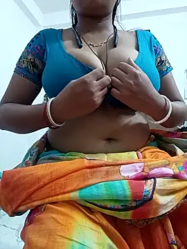 Priya 2222 online show from 11/17/25, 05:17