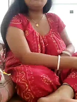 Snapshot of Priya_2222 chatting on 02/05/25, 06:04 Priya 2222 online show from 02/05/25, 06:04