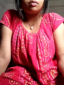 Snapshot of Priya_2222 chatting on 02/27/25, 05:40 Priya 2222 online show from 02/27/25, 05:40