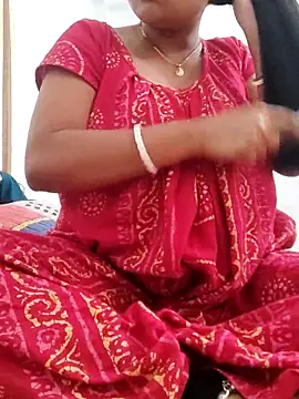 Snapshot of Priya_2222 chatting on 03/03/25, 11:22 Priya 2222 online show from 03/03/25, 11:22