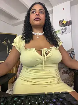 Snapshot of Michel_Jones chatting on 03/19/25, 03:41 Michel Jones online show from 03/19/25, 03:41
