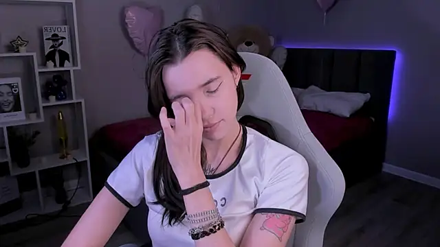 as1an girlfriend online show from 03/28/26, 02:56