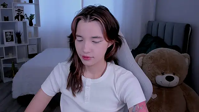 as1an girlfriend online show from 06/01/26, 03:40