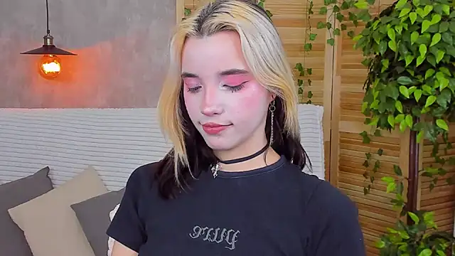 Snapshot of as1an_girlfriend chatting on 01/28/25, 07:43 as1an girlfriend online show from 01/28/25, 07:43