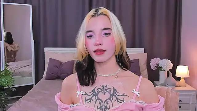 Snapshot of as1an_girlfriend chatting on 01/24/25, 01:03 as1an girlfriend online show from 01/24/25, 01:03