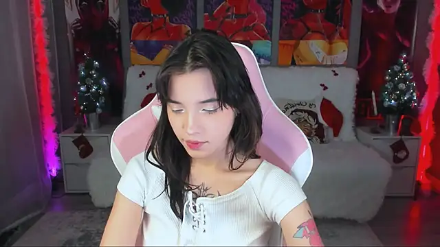 as1an girlfriend online show from 12/05/25, 12:26