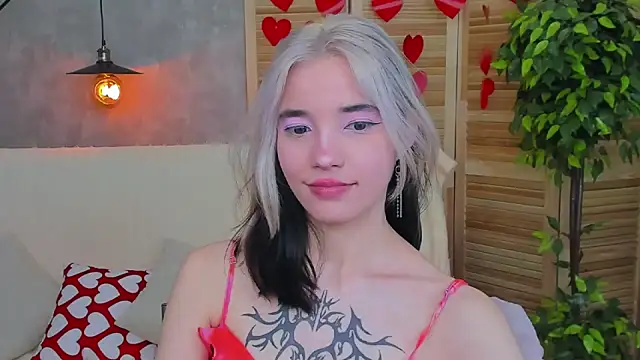 Snapshot of as1an_girlfriend chatting on 02/14/25, 06:45 as1an girlfriend online show from 02/14/25, 06:45