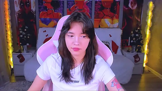 as1an girlfriend online show from 12/14/25, 12:55