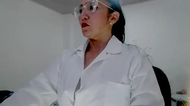 Hanna-33 online show from 10/25/25, 03:28