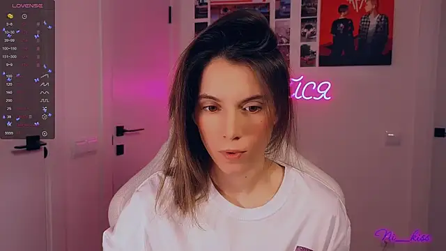 Snapshot of _ni_kiss chatting on 12/04/25, 06:51 ni kiss online show from 12/04/25, 06:51