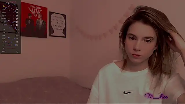 Snapshot of _ni_kiss chatting on 02/20/25, 08:25 ni kiss online show from 02/20/25, 08:25