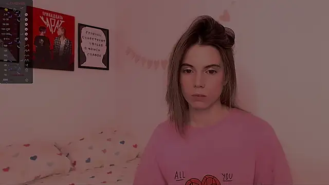 Snapshot of _ni_kiss chatting on 01/11/25, 10:51 ni kiss online show from 01/11/25, 10:51